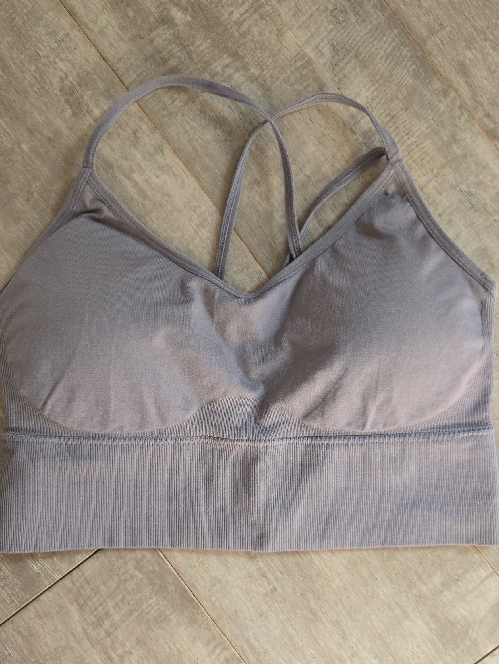 Set Of 4 Criss Cross Sports Bras - Picture 5 of 10